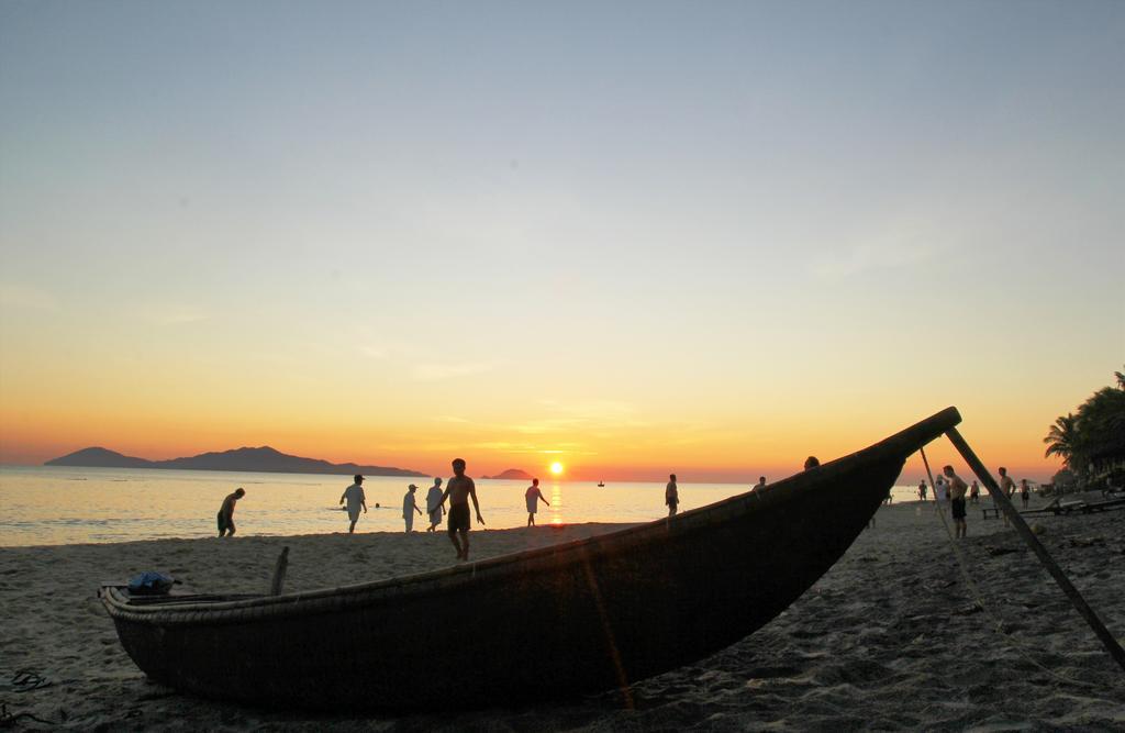 Huong My Beach Homestay Хойан Экстерьер фото